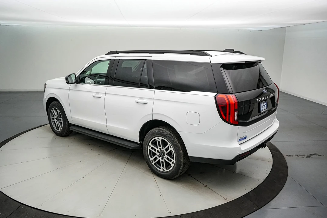 2026 Ford Expedition 5th Gen - Image 7 of 21