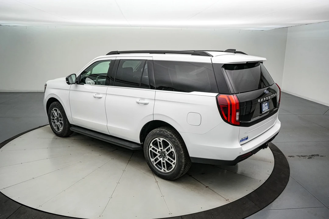 2026 Ford Expedition 5th Gen - Image 7 of 21