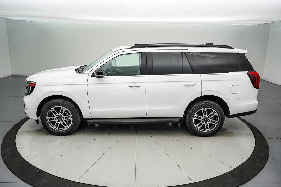 2026 Ford Expedition 5th Gen - Image 8 of 21