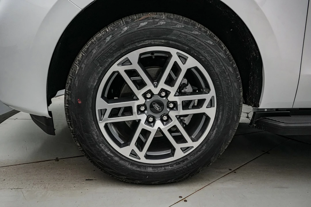 2026 Ford Expedition 5th Gen - Image 11 of 21