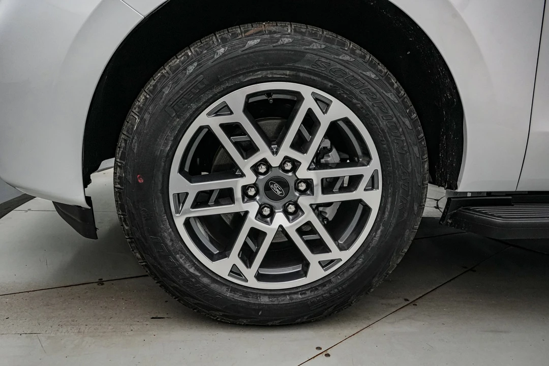 2026 Ford Expedition 5th Gen - Image 11 of 21