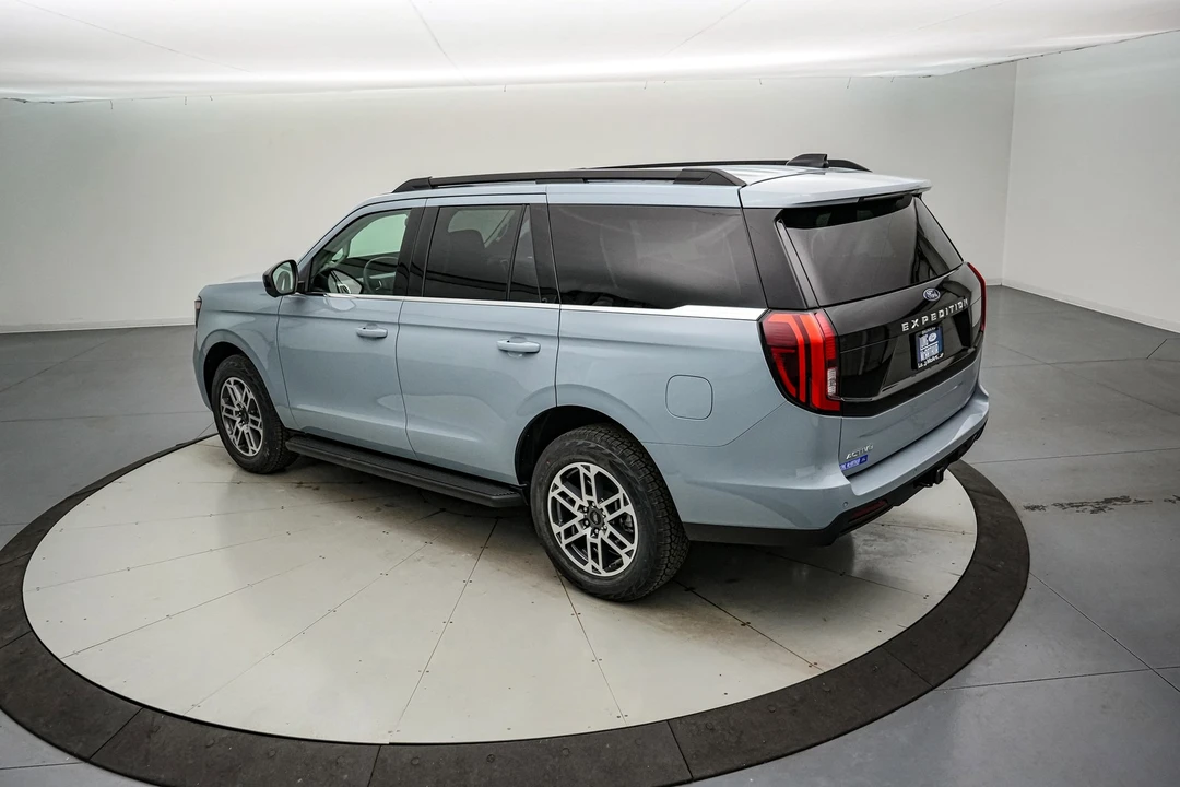 2026 Ford Expedition 5th Gen - Image 7 of 21