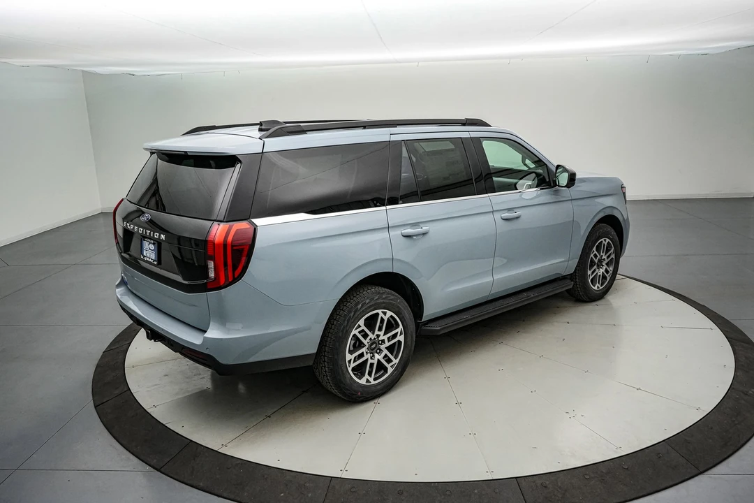 2026 Ford Expedition 5th Gen - Image 5 of 21