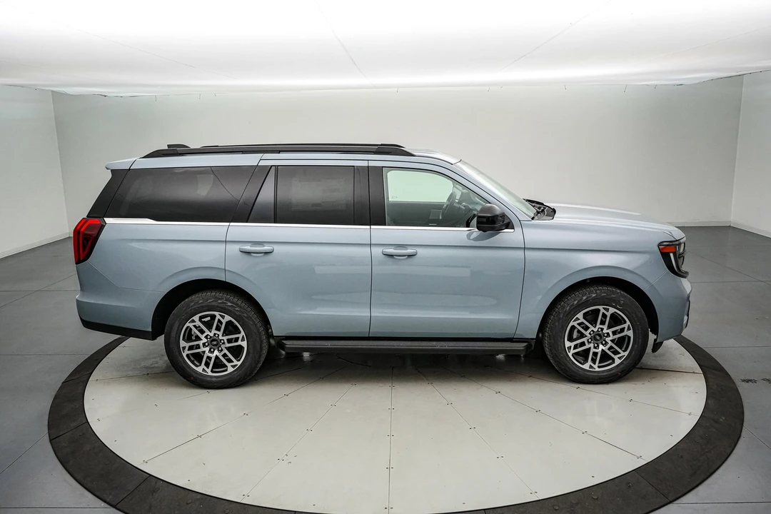 2026 Ford Expedition 5th Gen - Image 4 of 21