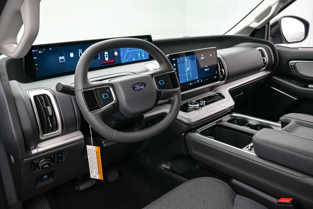 2026 Ford Expedition 5th Gen - Image 13 of 21