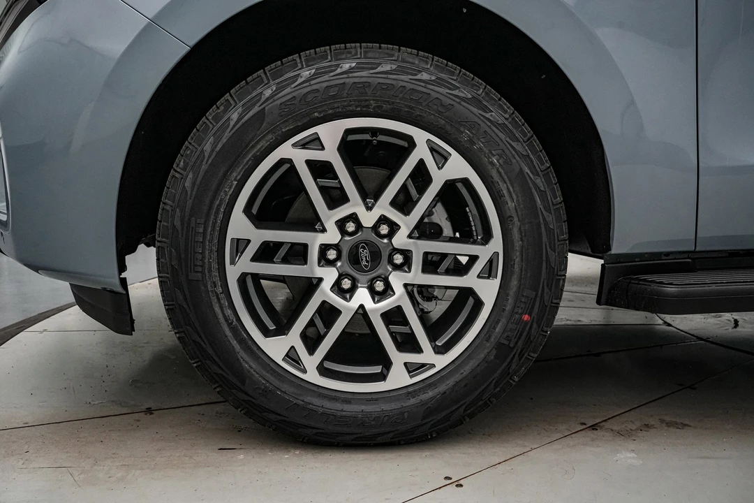2026 Ford Expedition 5th Gen - Image 11 of 21
