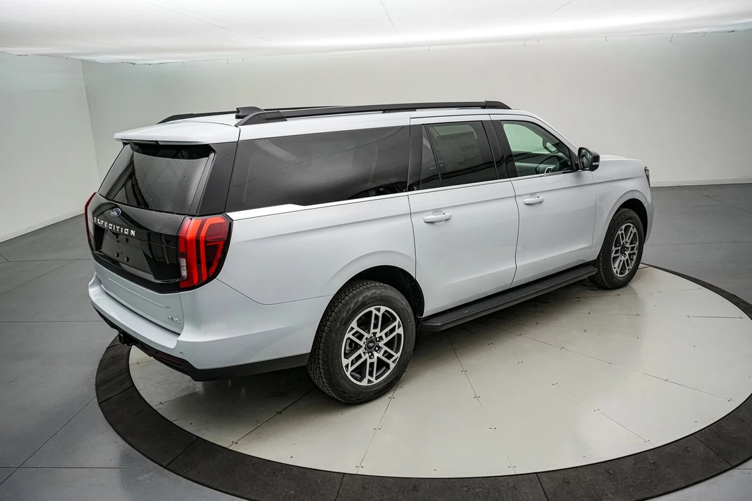 2026 Ford Expedition 5th Gen - Image 5 of 21