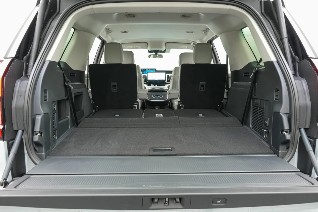 2026 Ford Expedition 5th Gen - Image 24 of 29