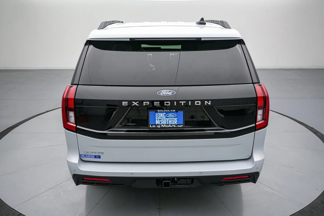2026 Ford Expedition 5th Gen - Image 6 of 29