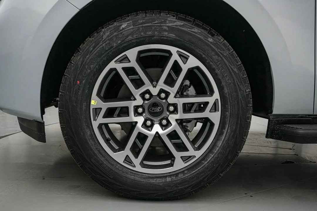 2026 Ford Expedition 5th Gen - Image 11 of 29