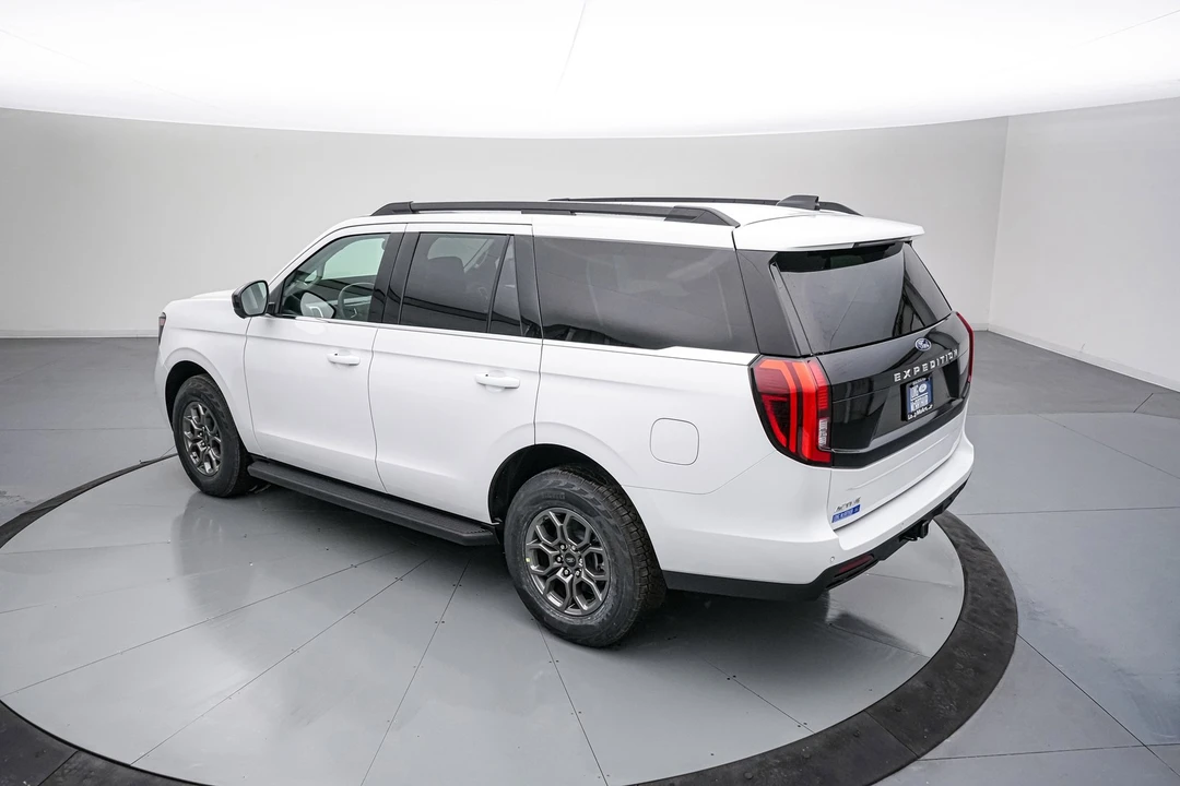 2026 Ford Expedition 5th Gen - Image 7 of 21