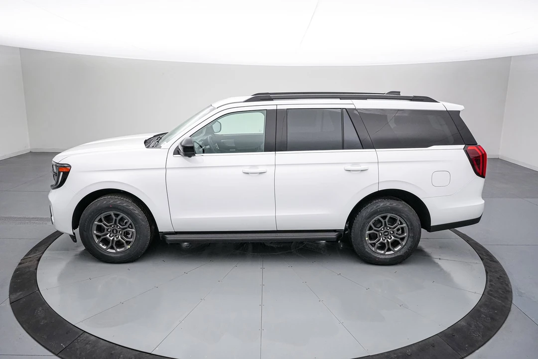 2026 Ford Expedition 5th Gen - Image 8 of 21
