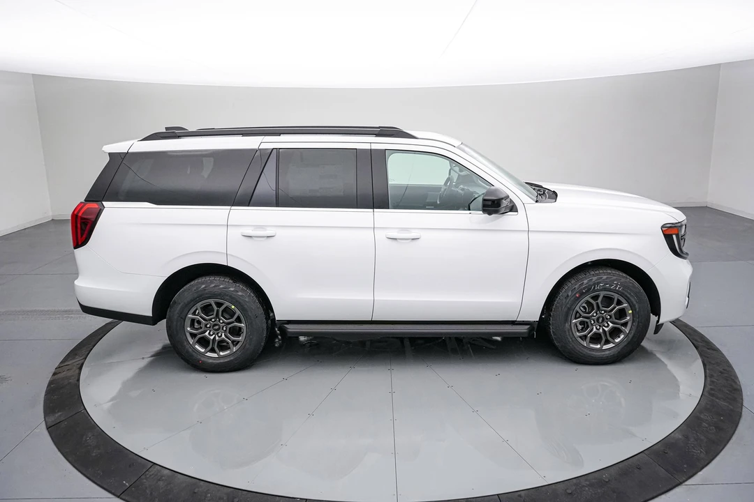 2026 Ford Expedition 5th Gen - Image 4 of 28