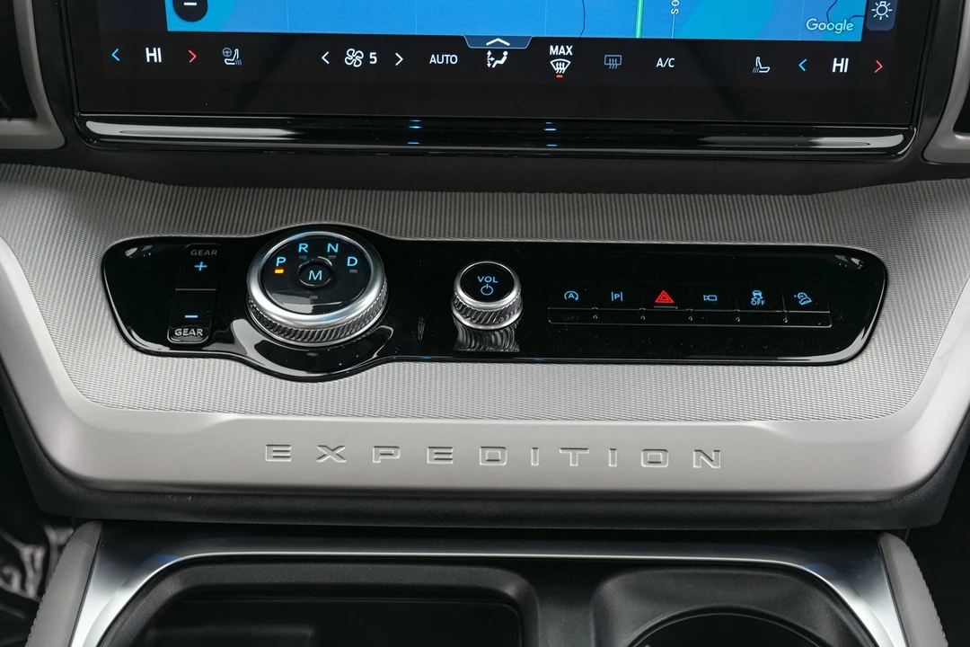 2026 Ford Expedition 5th Gen - Image 17 of 31