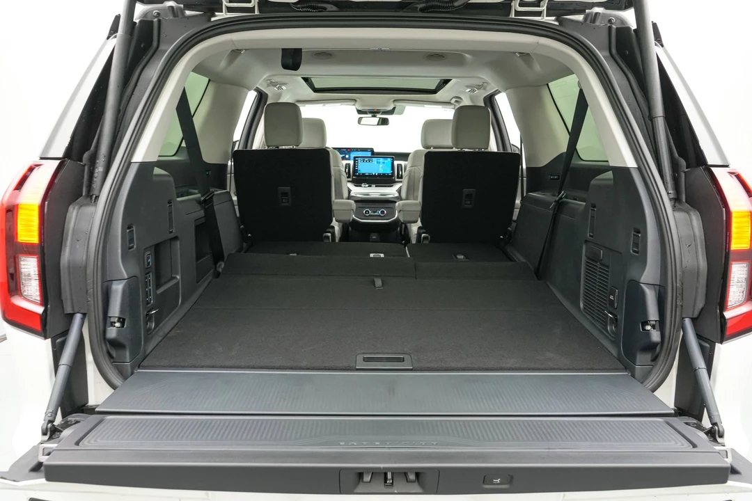 2026 Ford Expedition 5th Gen - Image 29 of 31