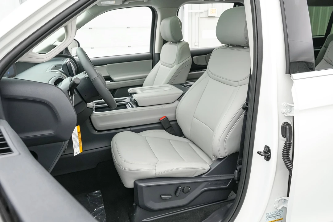 2026 Ford Expedition 5th Gen - Image 12 of 31