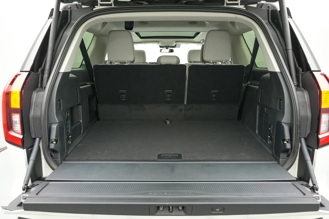 2026 Ford Expedition 5th Gen - Image 28 of 31