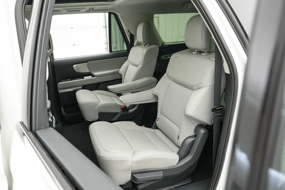 2026 Ford Expedition 5th Gen - Image 24 of 31