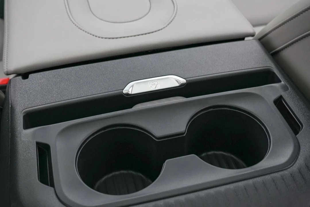 2026 Ford Expedition 5th Gen - Image 19 of 31