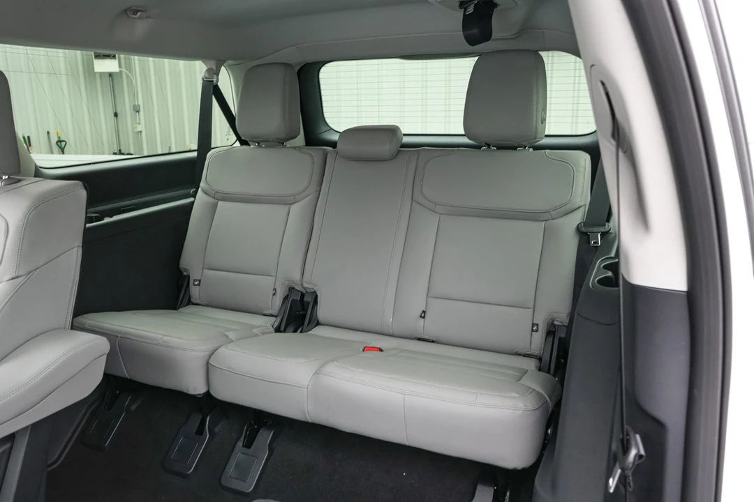 2026 Ford Expedition 5th Gen - Image 25 of 31