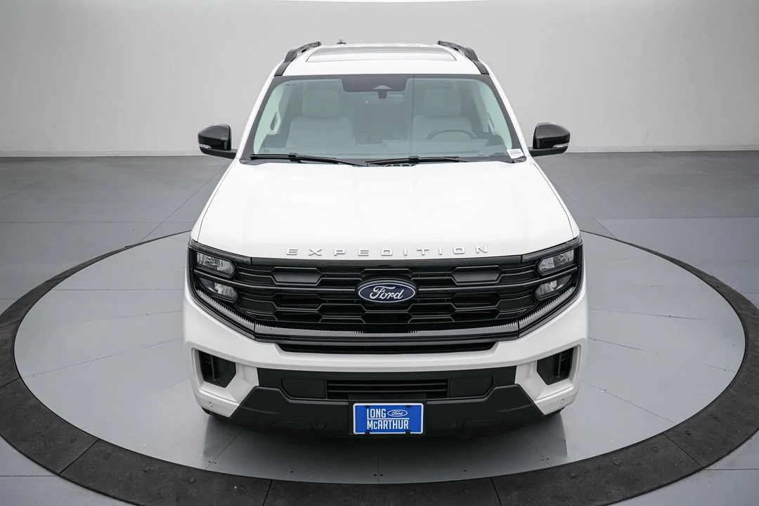 2026 Ford Expedition 5th Gen - Image 10 of 21