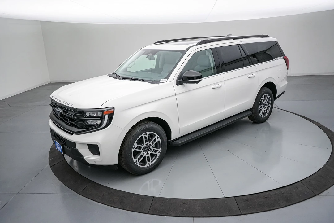 2026 Ford Expedition 5th Gen - Image 9 of 21