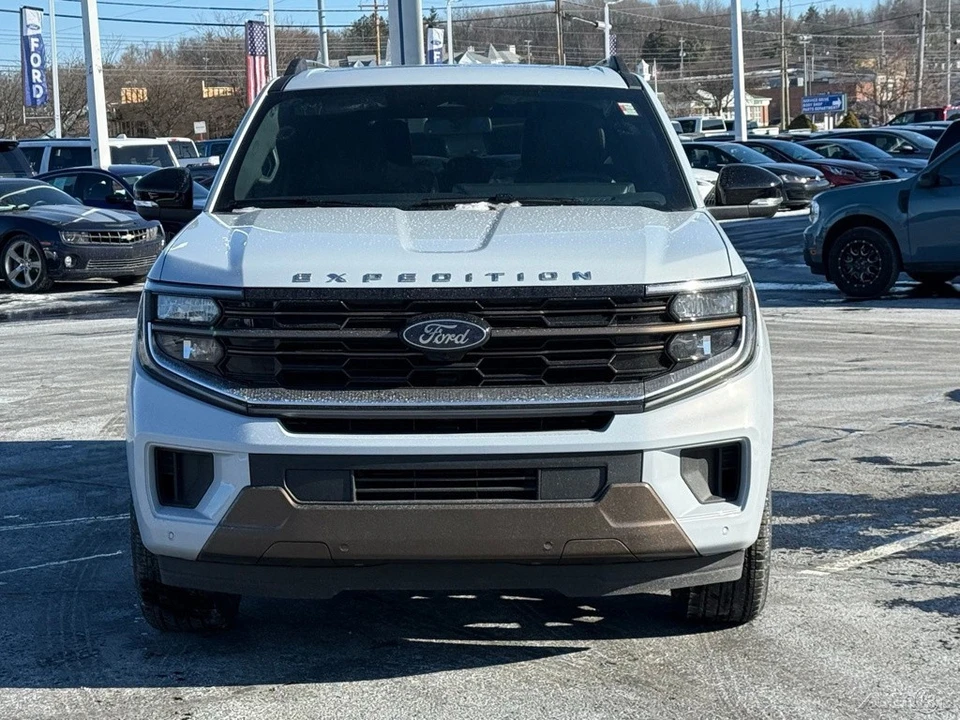 2026 Ford Expedition 5th Gen - Image 10 of 12