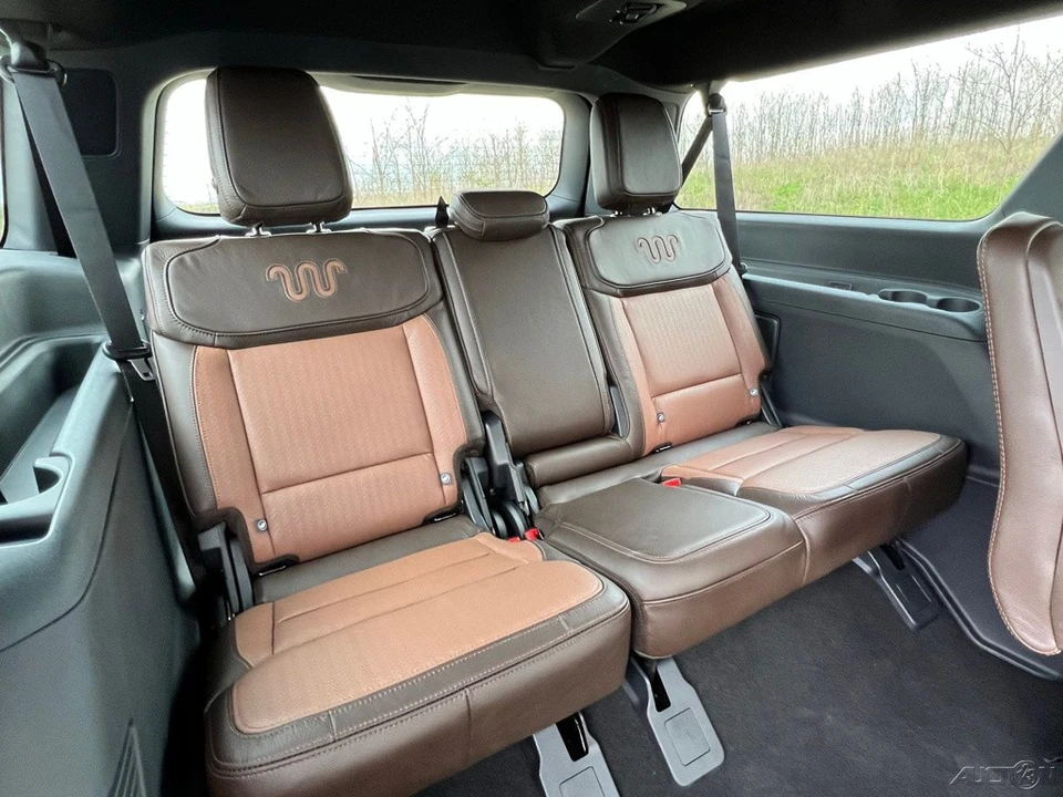 2026 Ford Expedition 5th Gen - Image 18 of 21