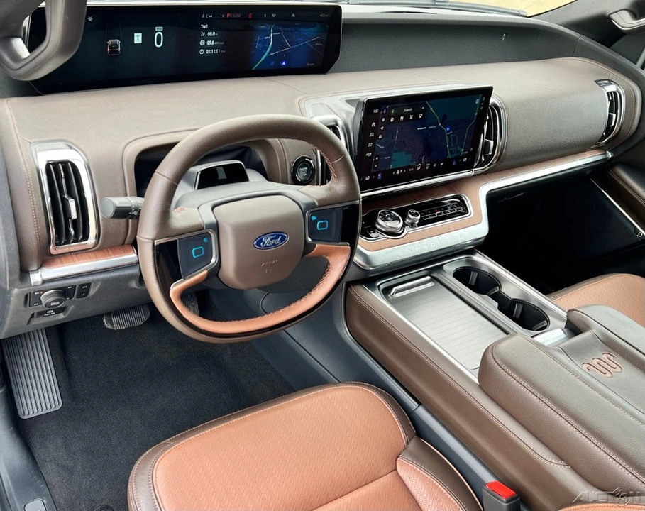 2026 Ford Expedition 5th Gen - Image 14 of 21
