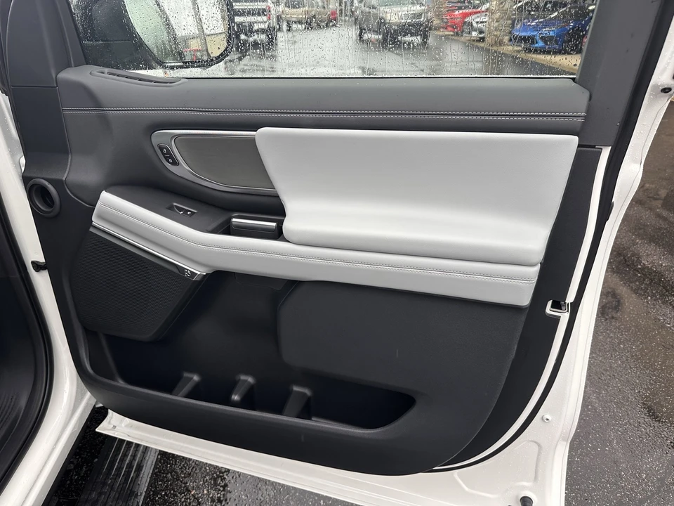 2026 Ford Expedition 5th Gen - Image 14 of 21