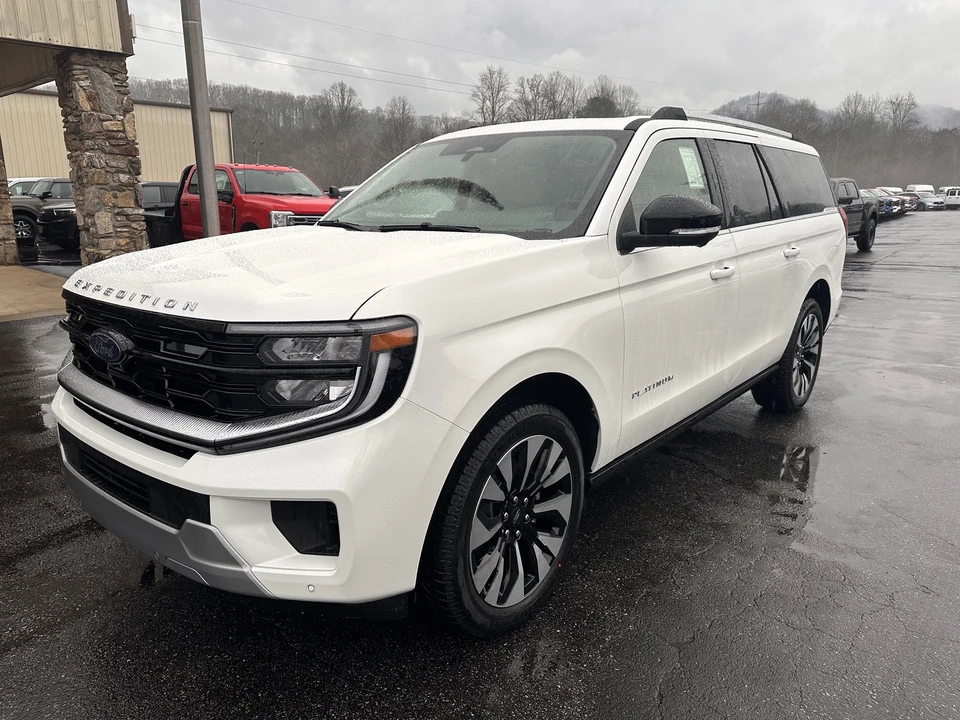 2026 Ford Expedition 5th Gen - Image 2 of 21