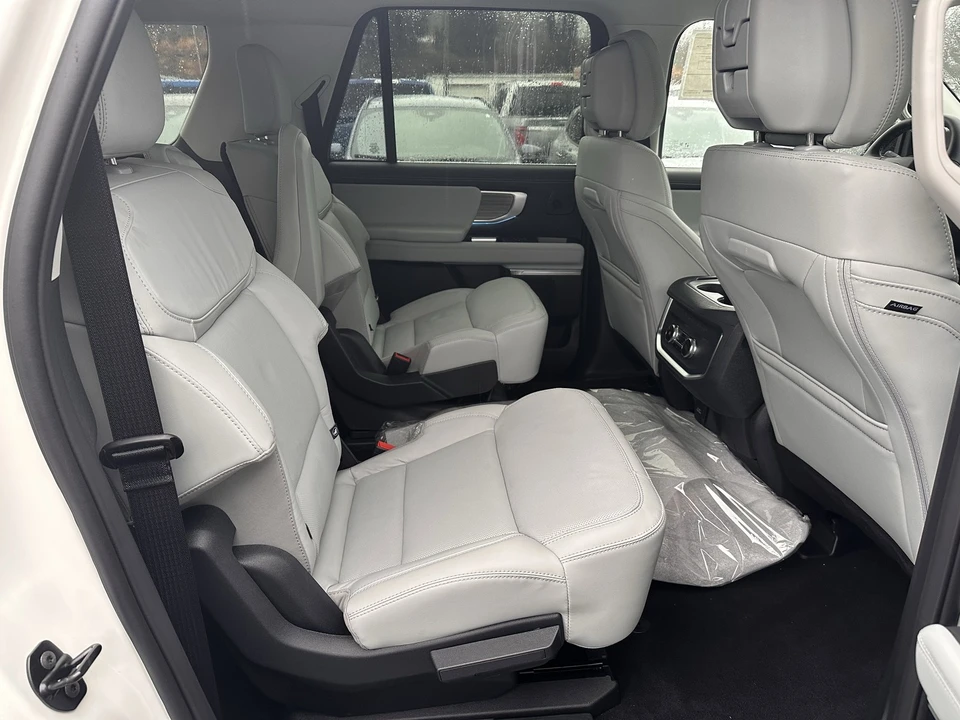 2026 Ford Expedition 5th Gen - Image 18 of 21