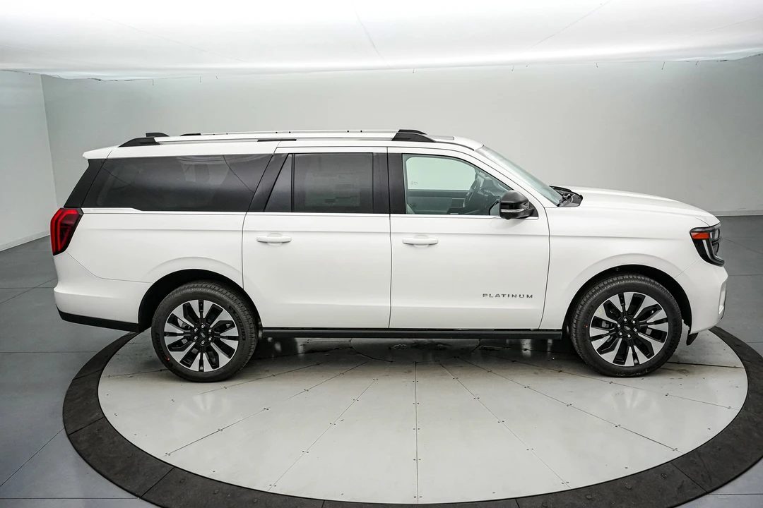 2026 Ford Expedition 5th Gen - Image 4 of 21