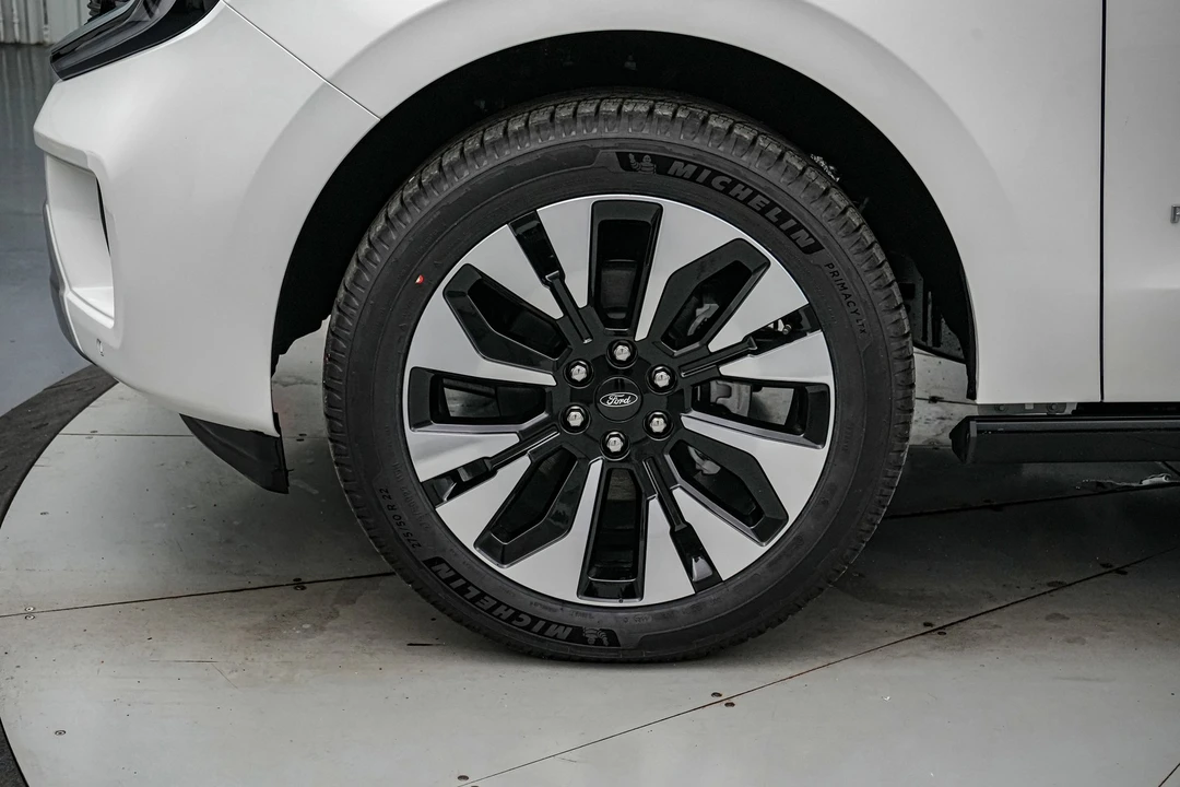 2026 Ford Expedition 5th Gen - Image 11 of 21