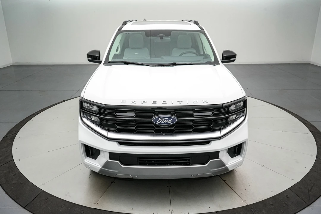 2026 Ford Expedition 5th Gen - Image 10 of 21