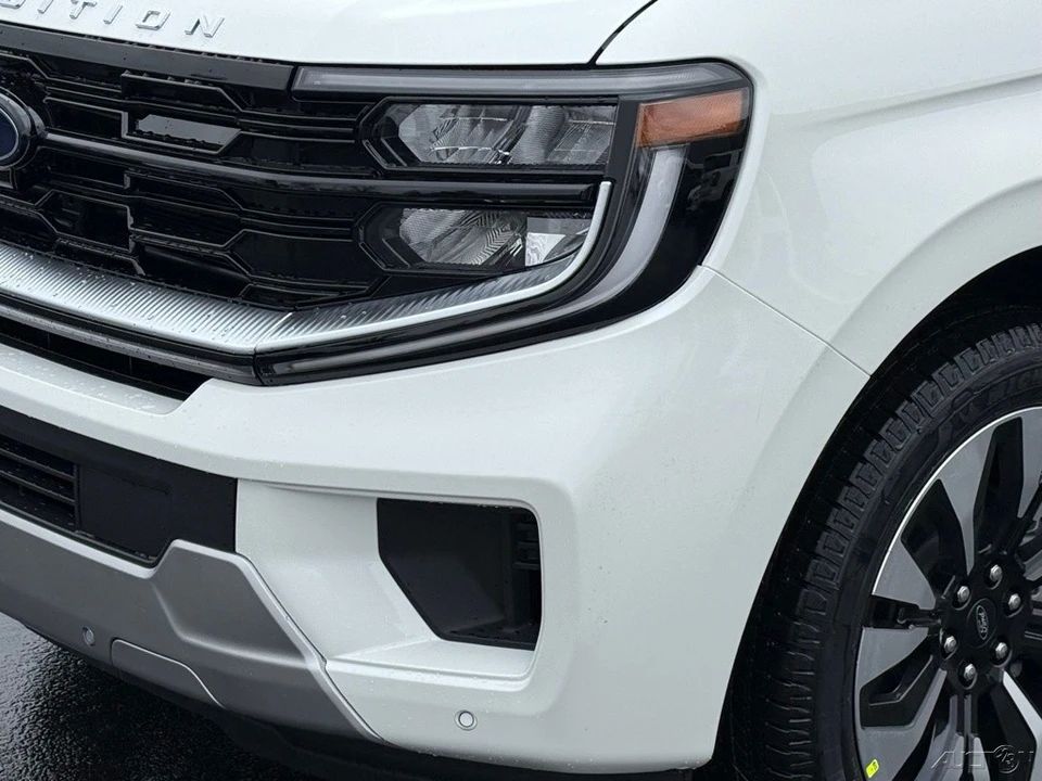 2026 Ford Expedition 5th Gen - Image 11 of 12