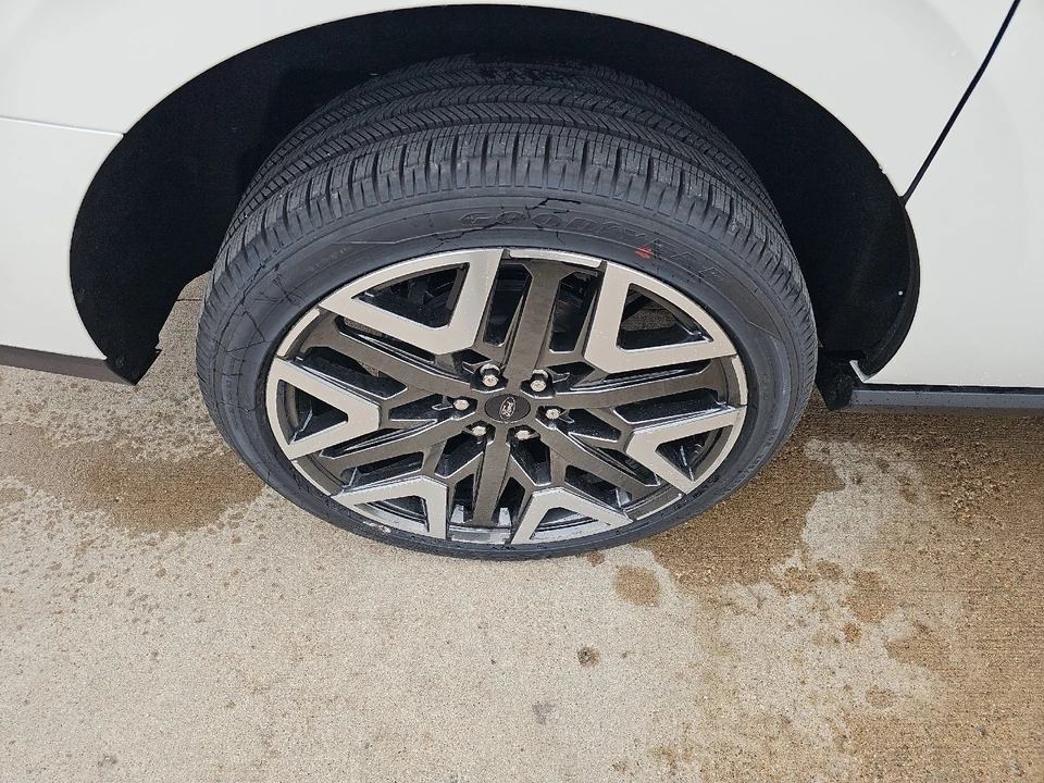2026 Ford Expedition 5th Gen - Image 12 of 21