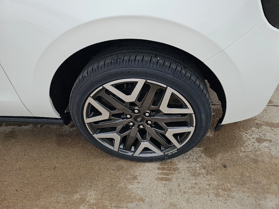 2026 Ford Expedition 5th Gen - Image 4 of 21