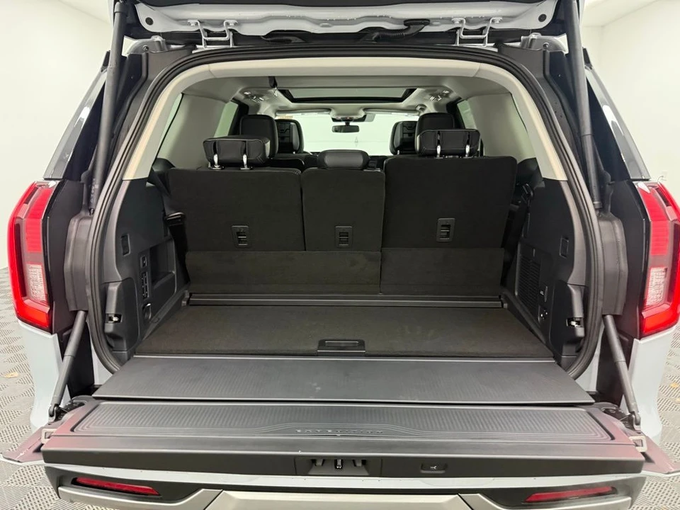 2026 Ford Expedition 5th Gen - Image 12 of 12
