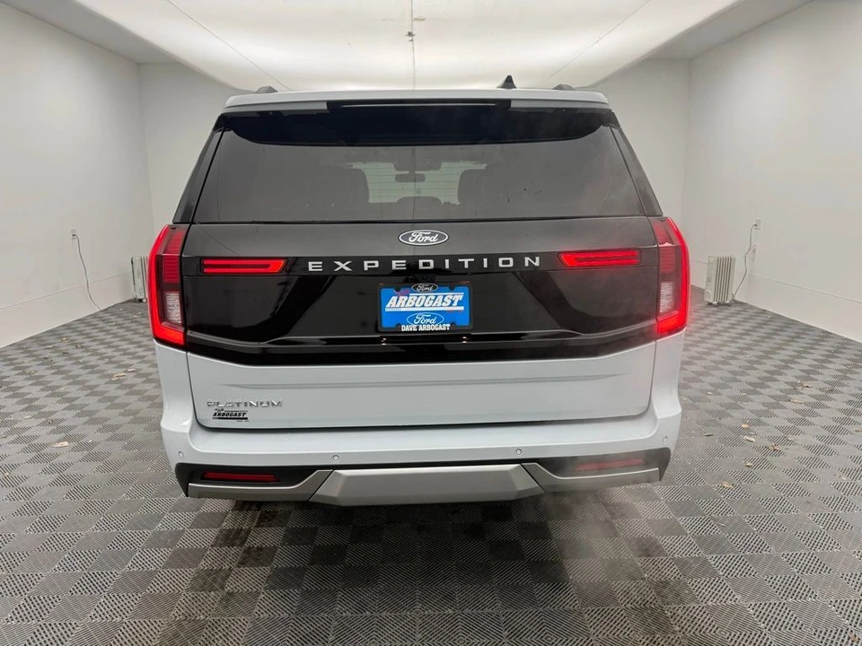 2026 Ford Expedition 5th Gen - Image 11 of 12