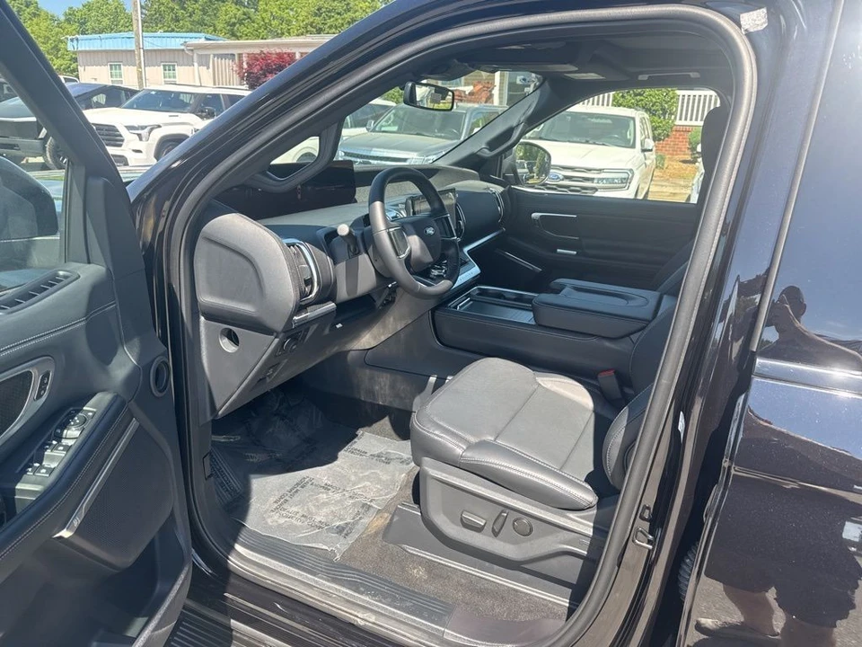 2026 Ford Expedition 5th Gen - Image 9 of 21