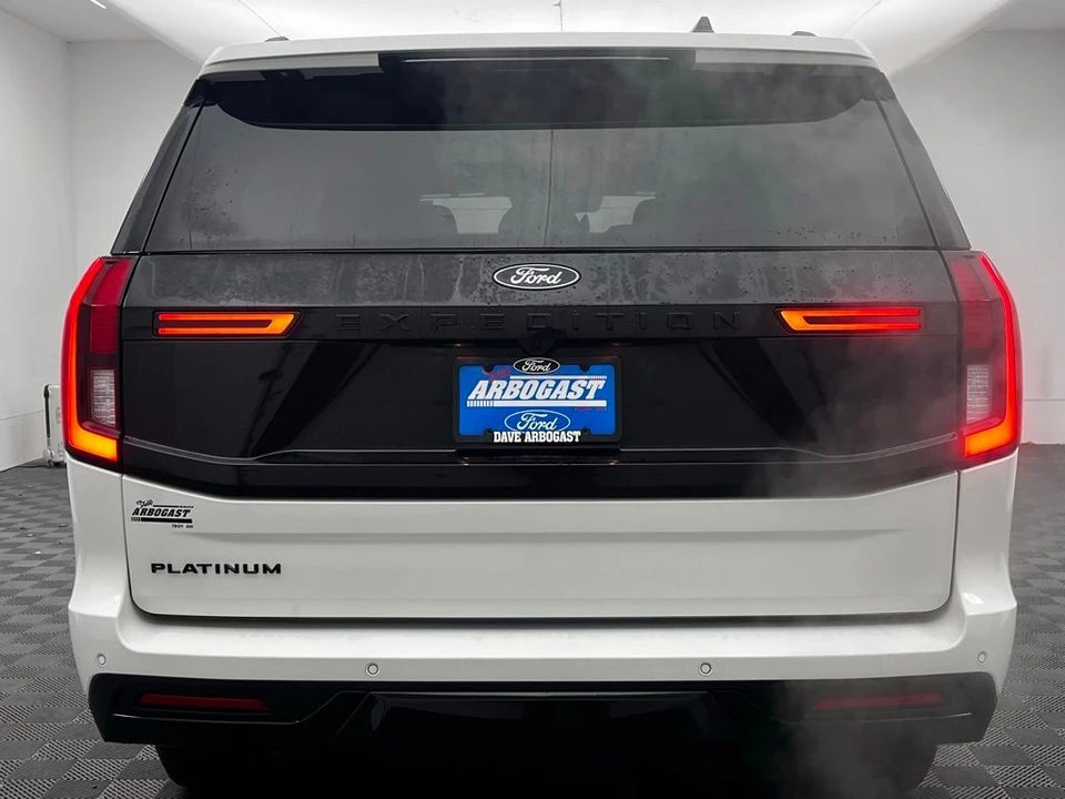 2026 Ford Expedition 5th Gen - Image 9 of 12