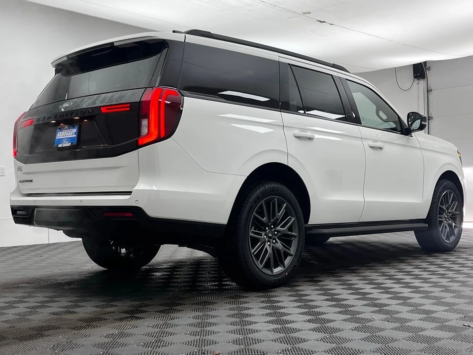 2026 Ford Expedition 5th Gen - Image 8 of 12