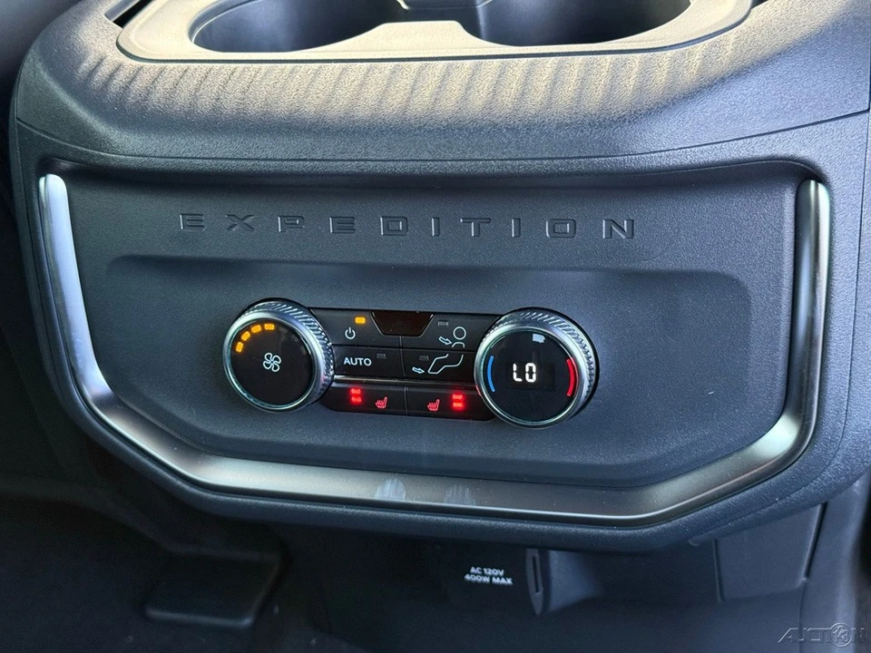 2026 Ford Expedition 5th Gen - Image 19 of 21