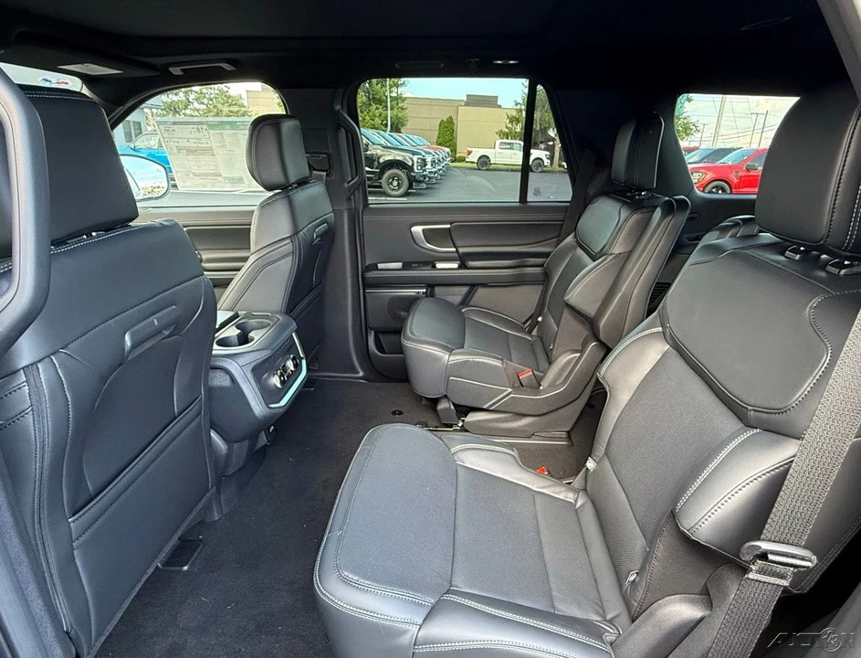 2026 Ford Expedition 5th Gen - Image 17 of 21