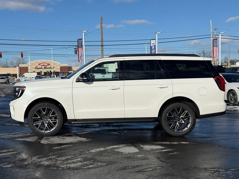 2026 Ford Expedition 5th Gen - Image 2 of 12