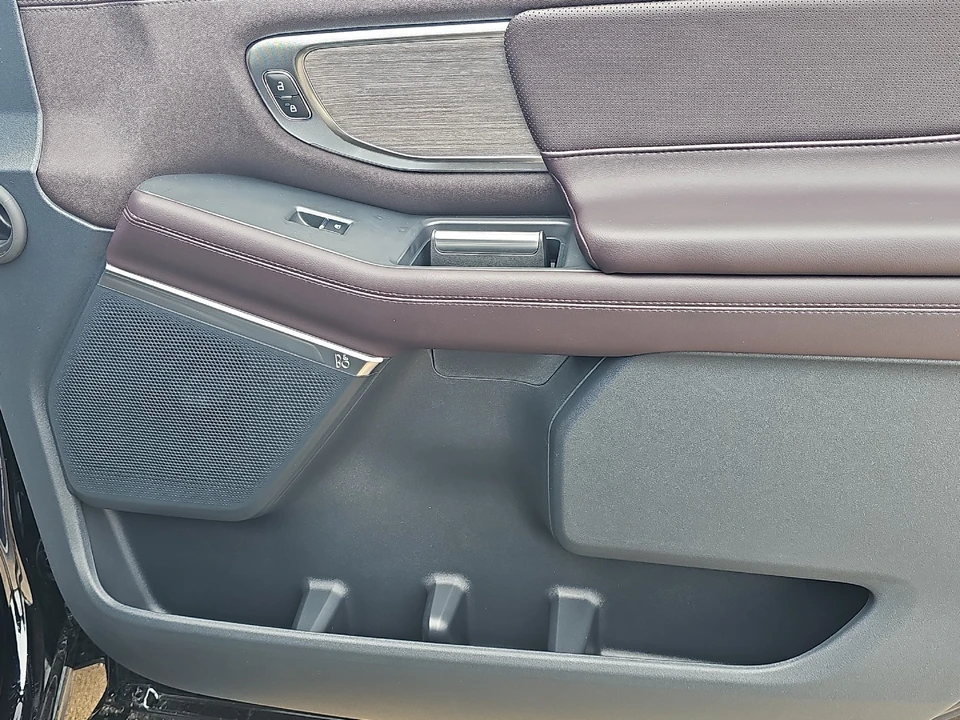 2026 Ford Expedition 5th Gen - Image 9 of 21