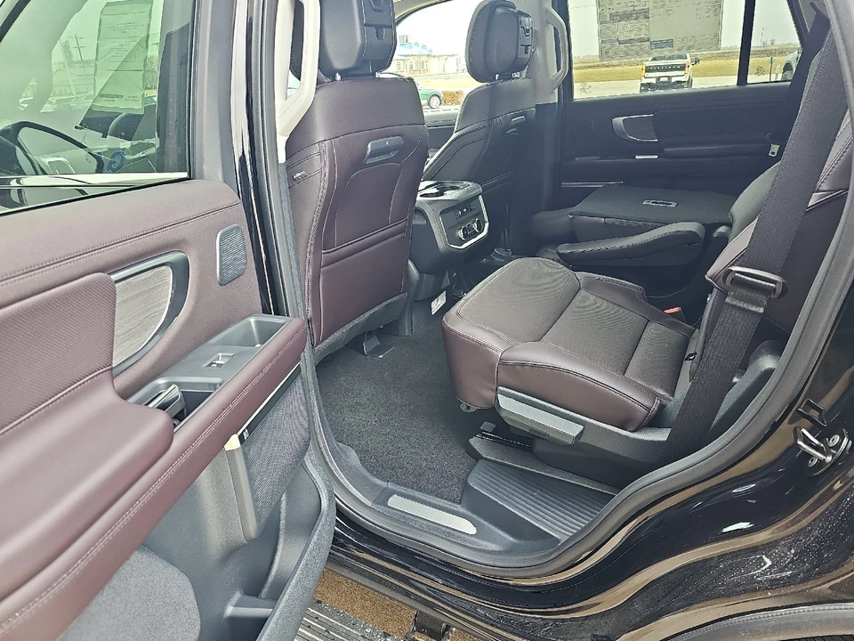 2026 Ford Expedition 5th Gen - Image 18 of 21