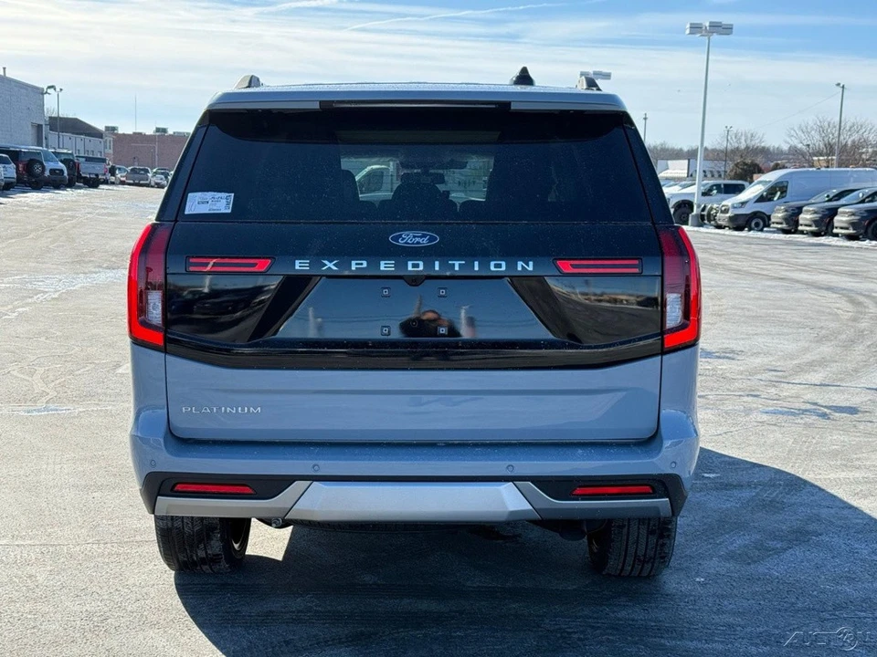 2026 Ford Expedition 5th Gen - Image 5 of 21