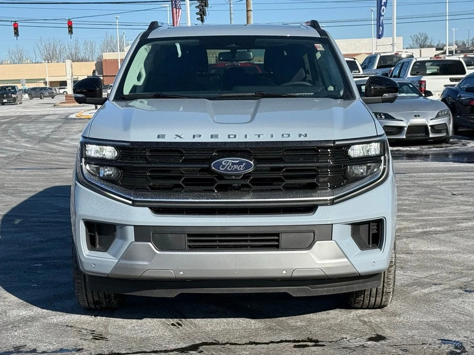 2026 Ford Expedition 5th Gen - Image 10 of 21